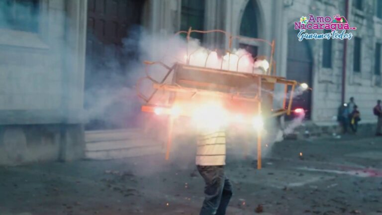 Sabores y Aromas: La Atm&oacute;sfera Culinaria en Festivales