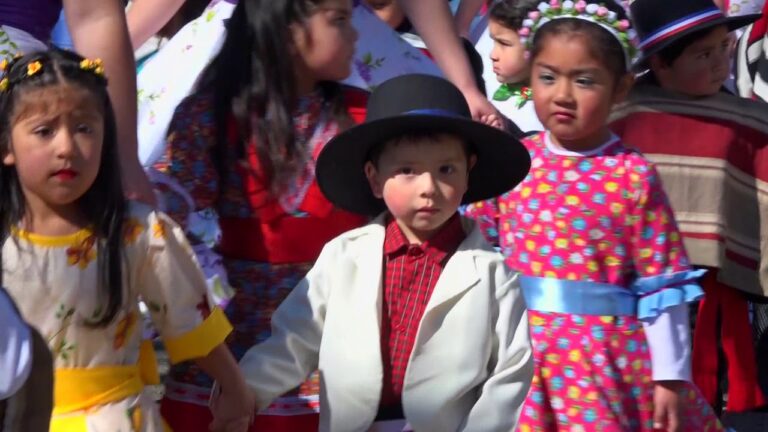 Participando en la Alegr&iacute;a de un Desfile Festivo