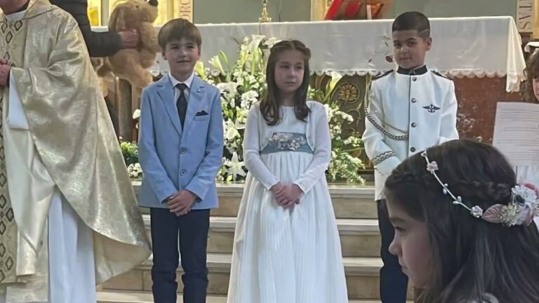 Celebrando Momentos de Comuni&oacute;n en un Festival