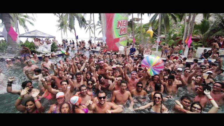 Viviendo el Festival: La Experiencia en los Escenarios desde el Camping